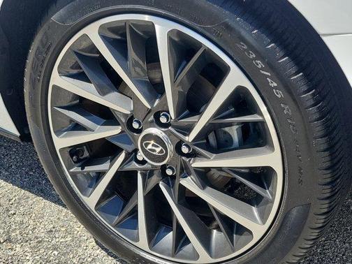 2022 Hyundai SONATA Limited