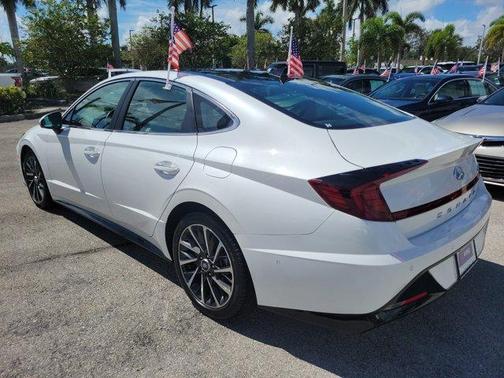 2022 Hyundai SONATA Limited