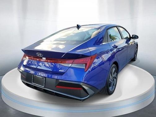 2025 Hyundai ELANTRA HEV Limited