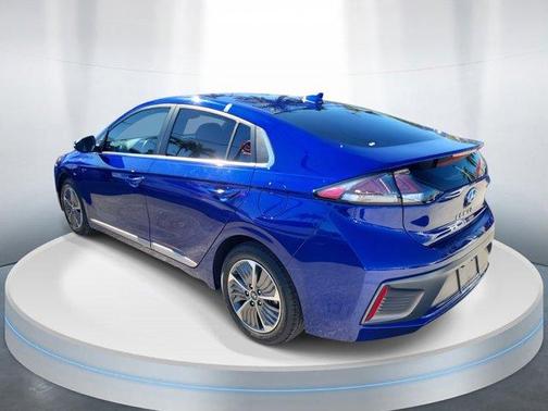 2022 Hyundai IONIQ Plug-In Hybrid SEL