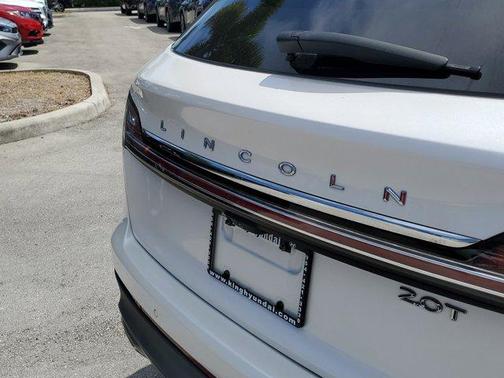 2019 Lincoln Nautilus Standard