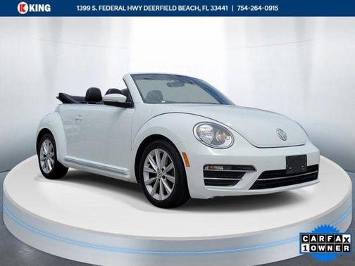 Pure White w/ Black Top 2019 Volkswagen Beetle 2.0T SE
