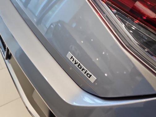 2025 Hyundai ELANTRA HEV Limited