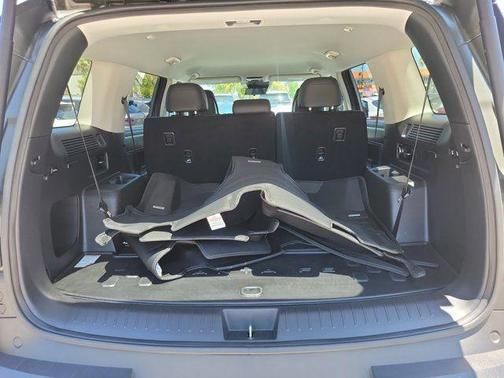 Green 2024 Hyundai SANTA FE HEV SEL