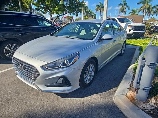 2019 Hyundai SONATA SE