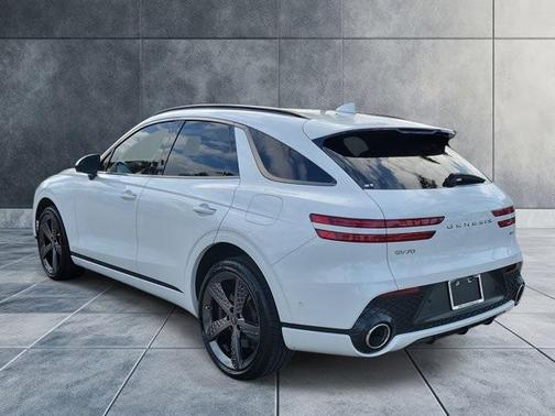 2023 Genesis GV70 2.5T