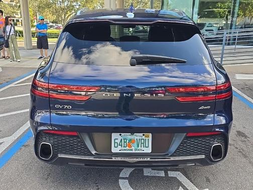2022 Genesis GV70 2.5T