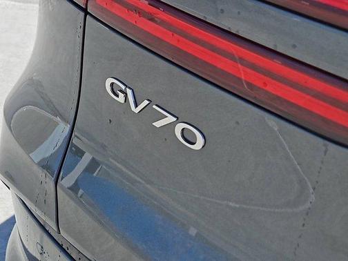 2025 Genesis Electrified GV70 Advanced