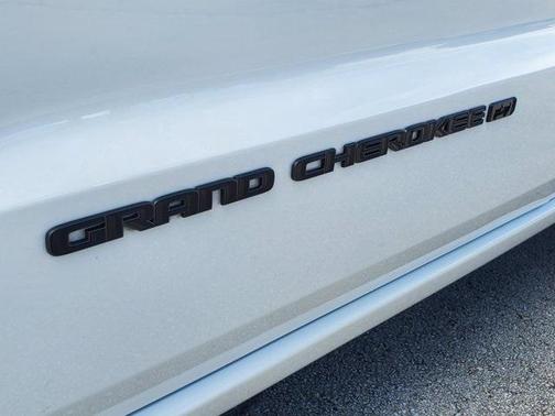 2021 Jeep Grand Cherokee 80th Anniversary