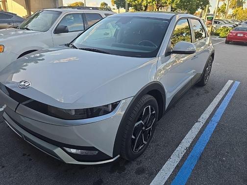 2024 Hyundai IONIQ 5 SEL