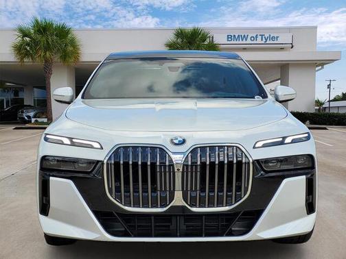 2024 BMW 760 