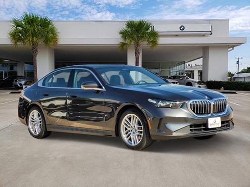 2024 BMW 530 
