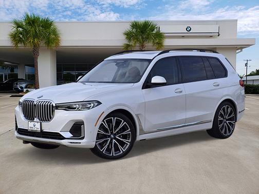 2022 BMW X7 