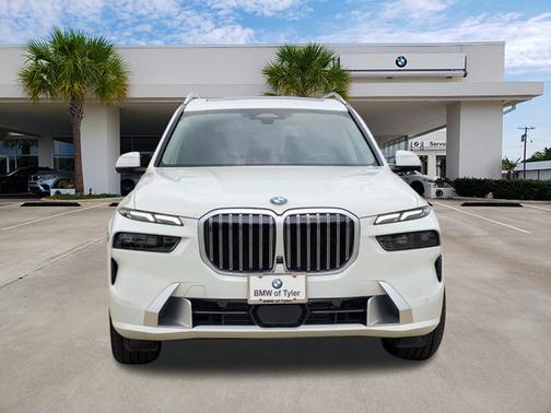 2024 BMW X7 