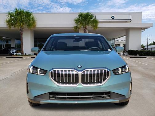2024 BMW 530 