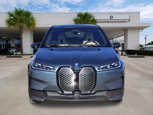 2023 BMW iX 