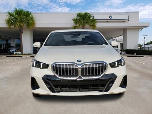 2024 BMW 530 