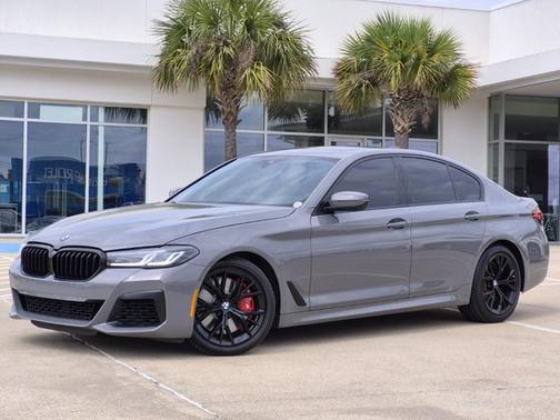 Bernina Grey Amber Effect 2022 BMW M550