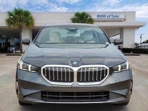 2024 BMW 530 