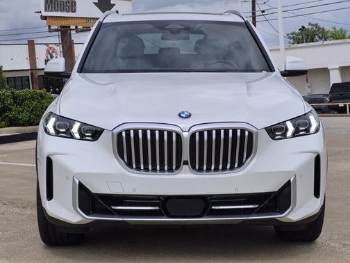 2026 BMW X5 