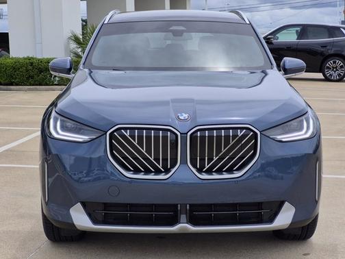 Arctic Race Blue metallic 2025 BMW X3