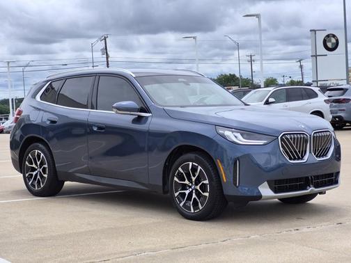 Arctic Race Blue metallic 2025 BMW X3