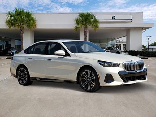 2025 BMW 530 
