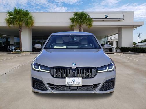 2022 BMW 530 