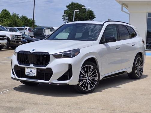 Mineral White Metallic 2025 BMW X1