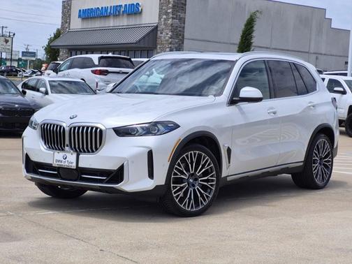 Mineral White Metallic 2024 BMW X5