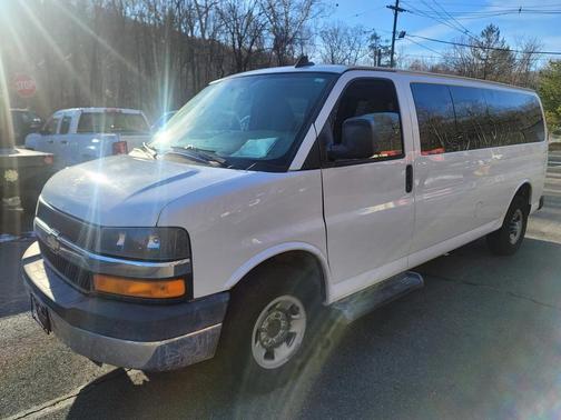 2016 Chevrolet Express 3500 LT