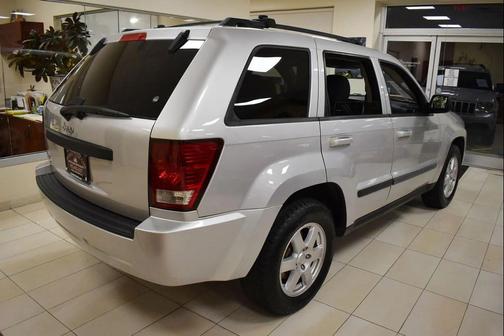 2009 Jeep Grand Cherokee Laredo