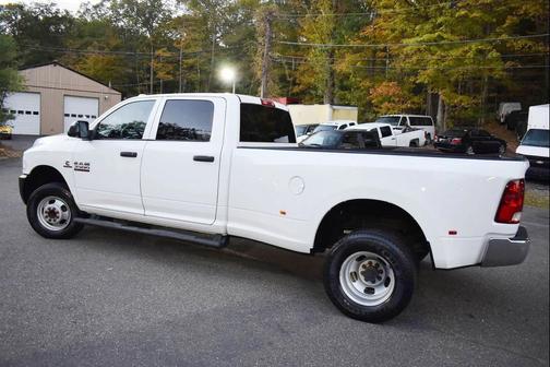 2018 RAM 3500 Tradesman Crew Cab 4x4 8' Box