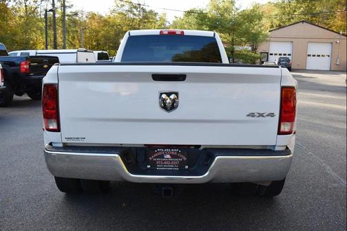 2018 RAM 3500 Tradesman Crew Cab 4x4 8' Box
