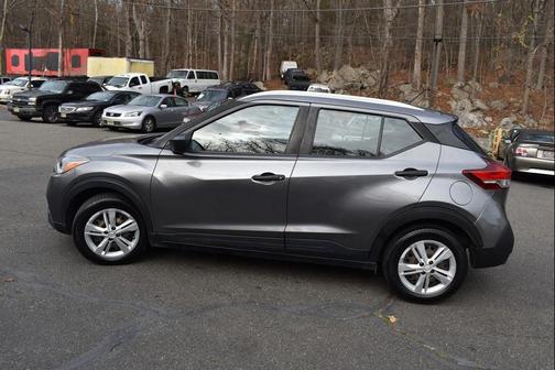 2019 Nissan Kicks SV