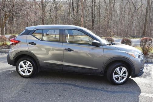 2019 Nissan Kicks SV