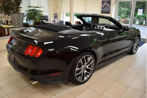 2016 Ford Mustang EcoBoost Premium