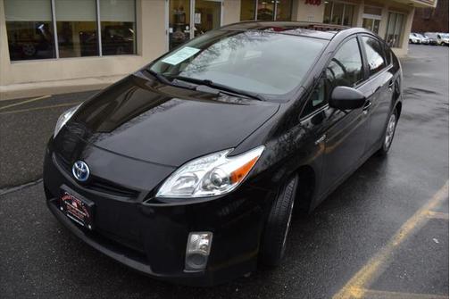 2010 Toyota Prius III