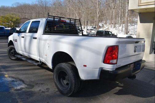 2018 RAM 3500 Tradesman Crew Cab 4x4 8' Box