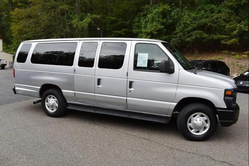 2012 Ford E350 Super Duty XL