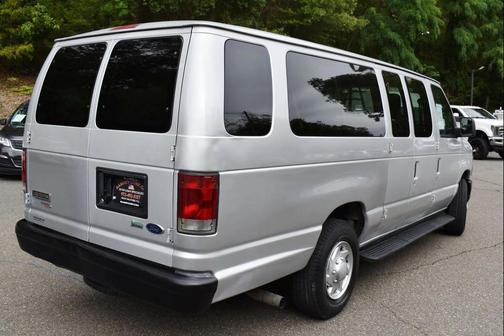 2012 Ford E350 Super Duty XL