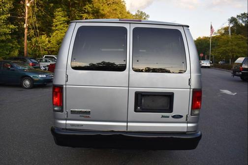 2012 Ford E350 Super Duty XL