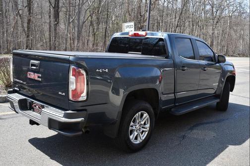 Blue 2019 GMC Canyon SLE