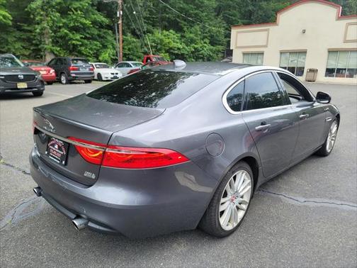2017 Jaguar XF 35t Prestige
