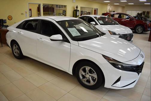 2021 Hyundai ELANTRA SE