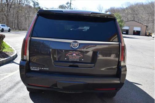 2015 Cadillac Escalade Luxury