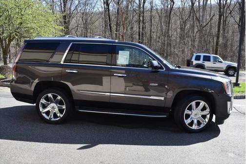2015 Cadillac Escalade Luxury