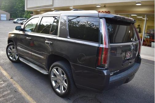 2015 Cadillac Escalade Luxury