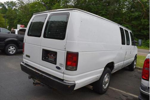 2008 Ford E350 Super Duty Base