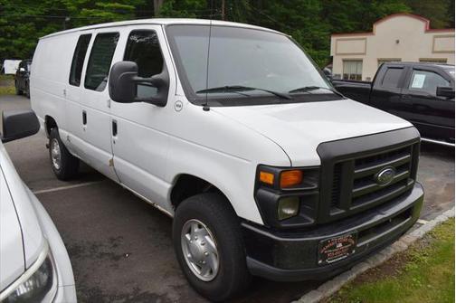 2008 Ford E350 Super Duty Base